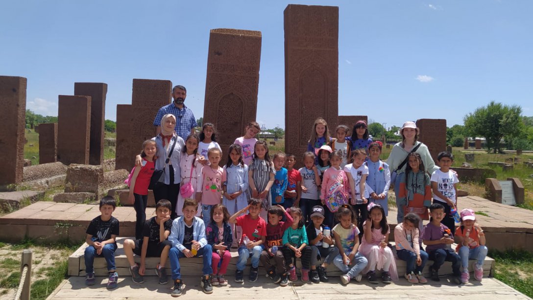 İlçemiz Saka Köyü İlkokulu Öğrencilerinin Tarihi ve Kültürel Gezisi